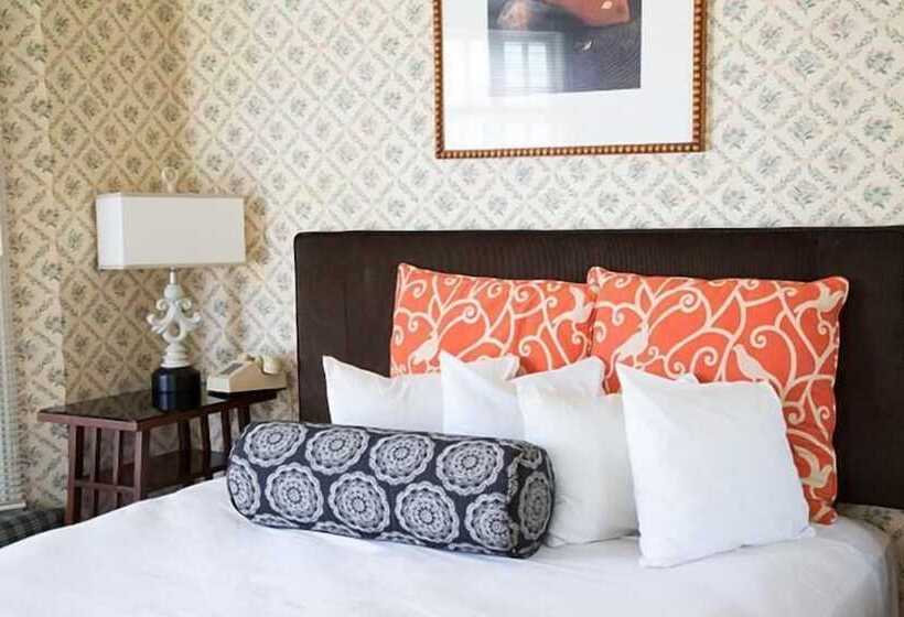 Отель Marina Inn