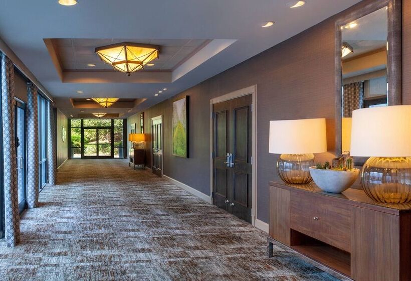 هتل Marriott Raleigh Durham Research Triangle Park