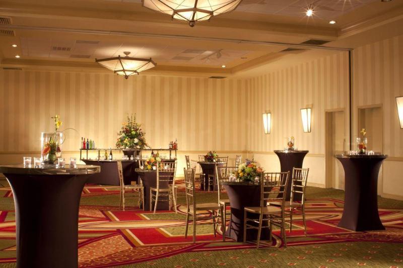 هتل Marriott Raleigh Durham Research Triangle Park