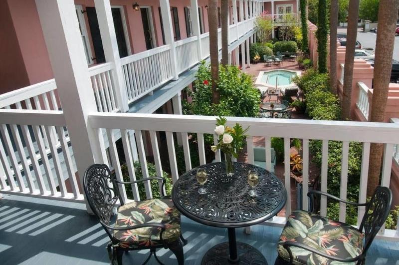 Отель Meeting Street Inn