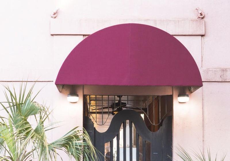 Отель Meeting Street Inn