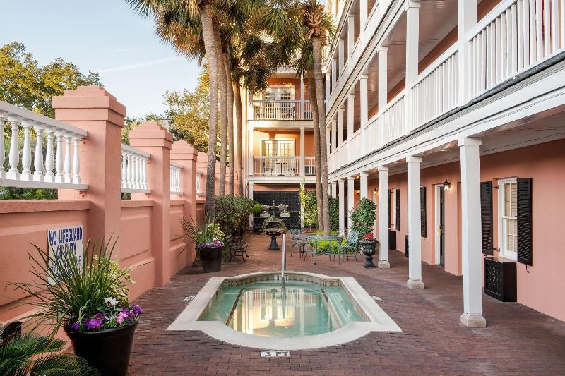 Отель Meeting Street Inn