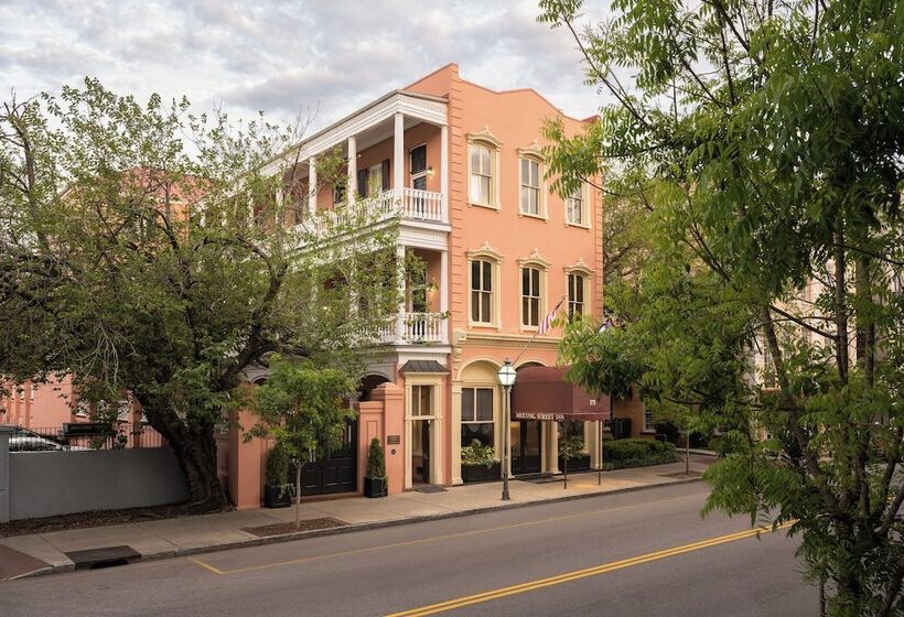 Отель Meeting Street Inn