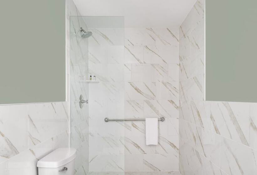 Отель Meeting Street Inn