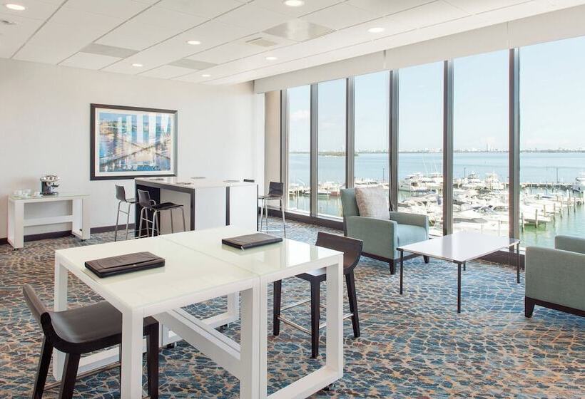 فندق Miami Marriott Biscayne Bay