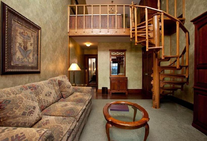 Отель Mirror Lake Inn Resort And Spa