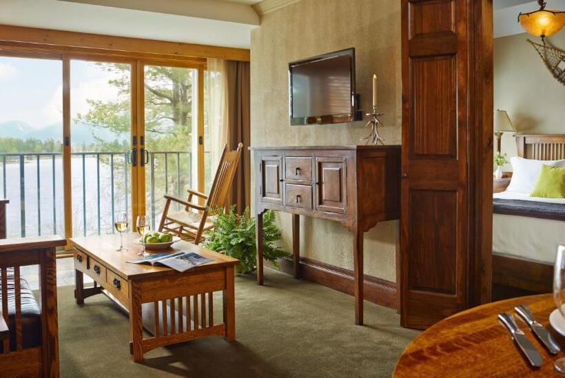 Отель Mirror Lake Inn Resort And Spa