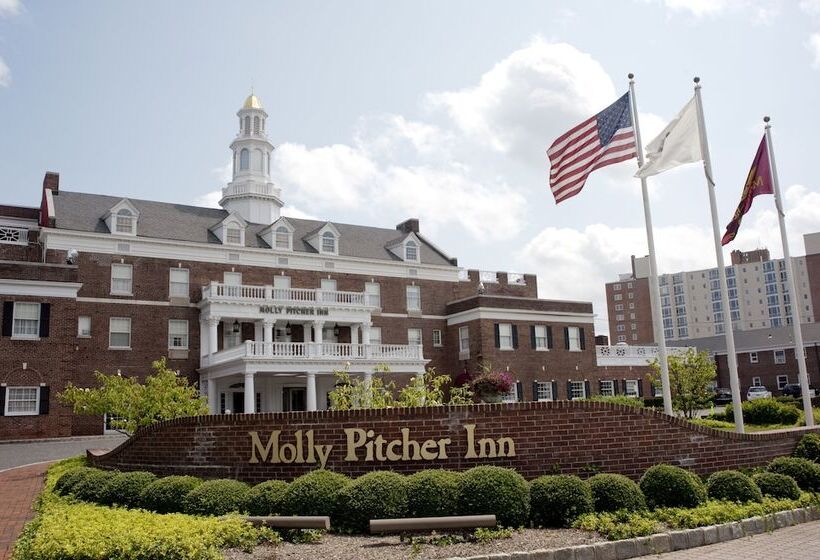 ホテル Molly Pitcher Inn