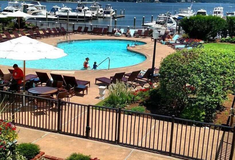 ホテル Molly Pitcher Inn