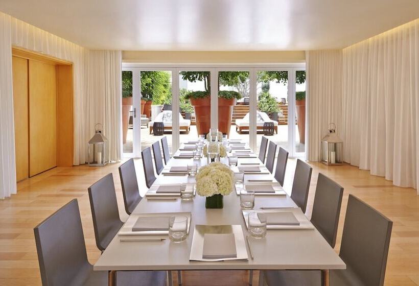 Отель Mondrian Los Angeles In West Hollywood