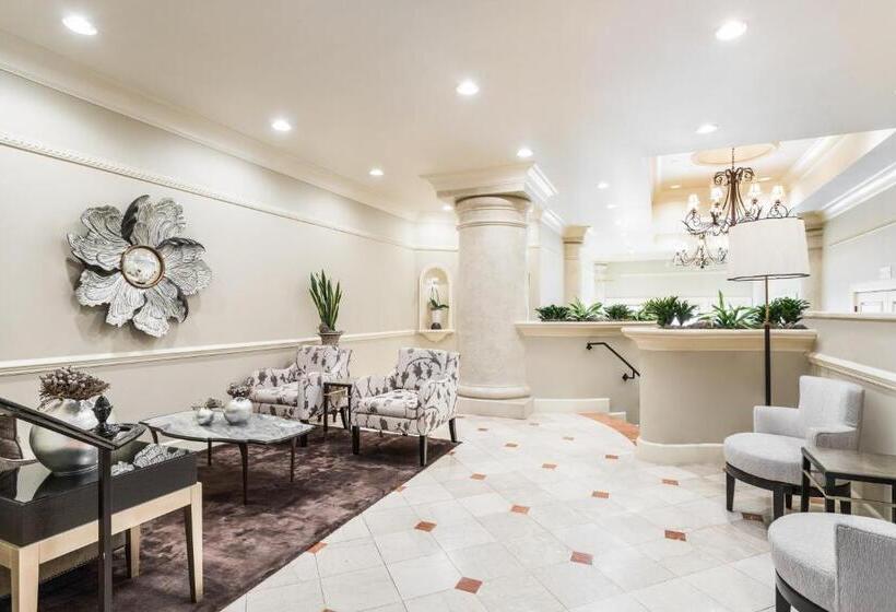 فندق Montecito Inn