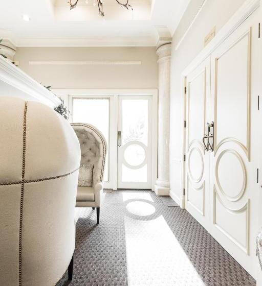 فندق Montecito Inn