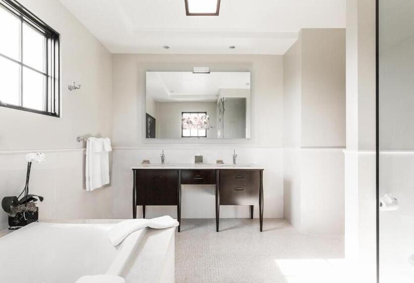 فندق Montecito Inn