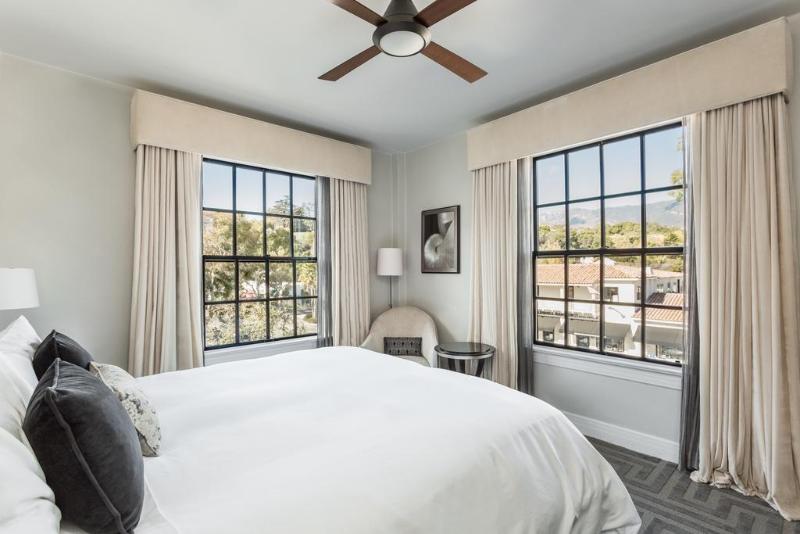 فندق Montecito Inn