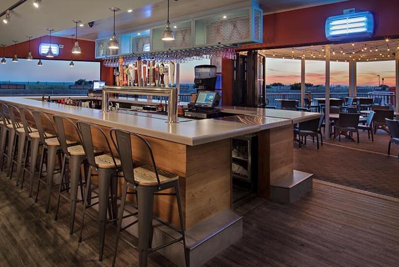 酒店 Montreal Beach Resort