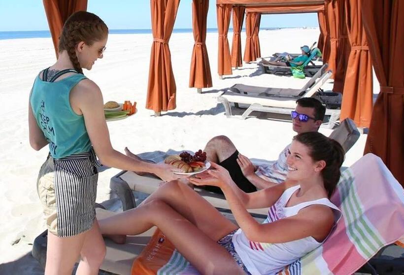 酒店 Montreal Beach Resort