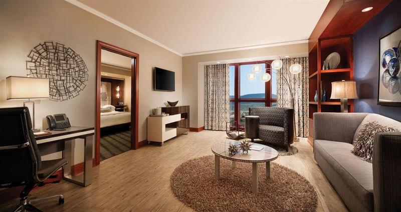 فندق Mount Airy Casino Resort   Adults Only 21 Plus