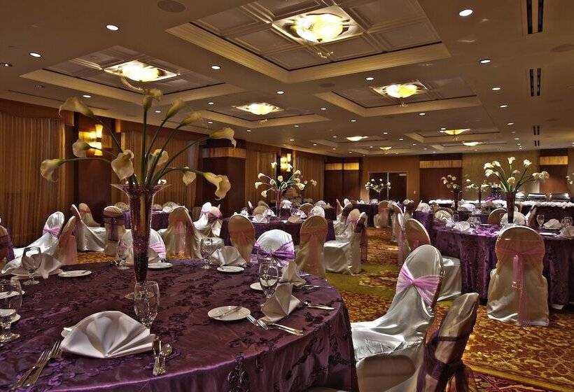 فندق Mount Airy Casino Resort   Adults Only 21 Plus