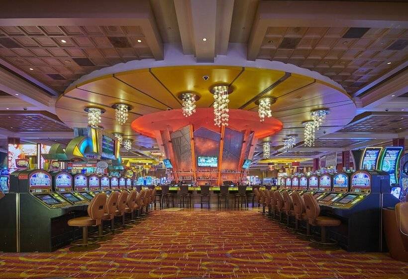 فندق Mount Airy Casino Resort   Adults Only 21 Plus