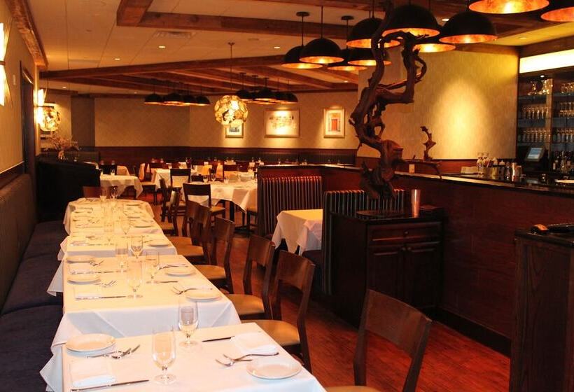 فندق Mount Airy Casino Resort   Adults Only 21 Plus