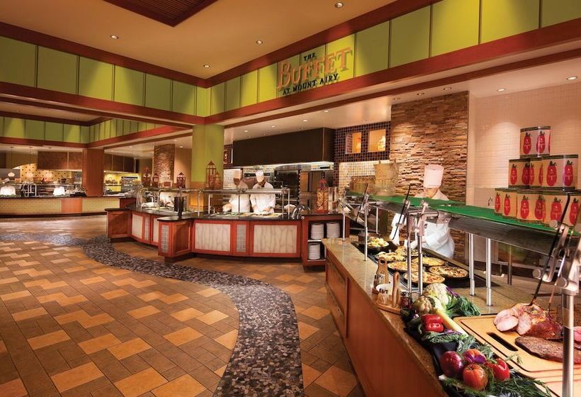 فندق Mount Airy Casino Resort   Adults Only 21 Plus