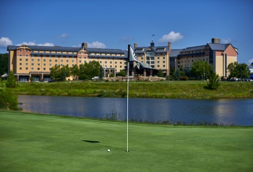 فندق Mount Airy Casino Resort   Adults Only 21 Plus