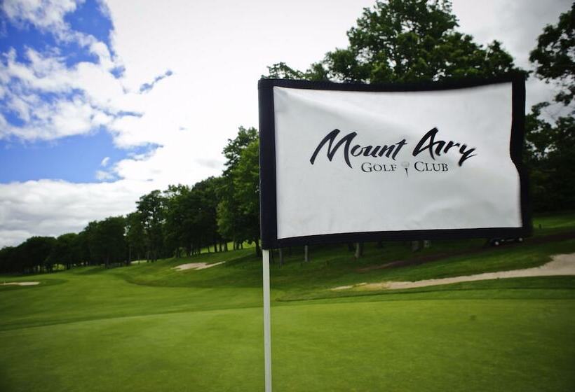 فندق Mount Airy Casino Resort   Adults Only 21 Plus