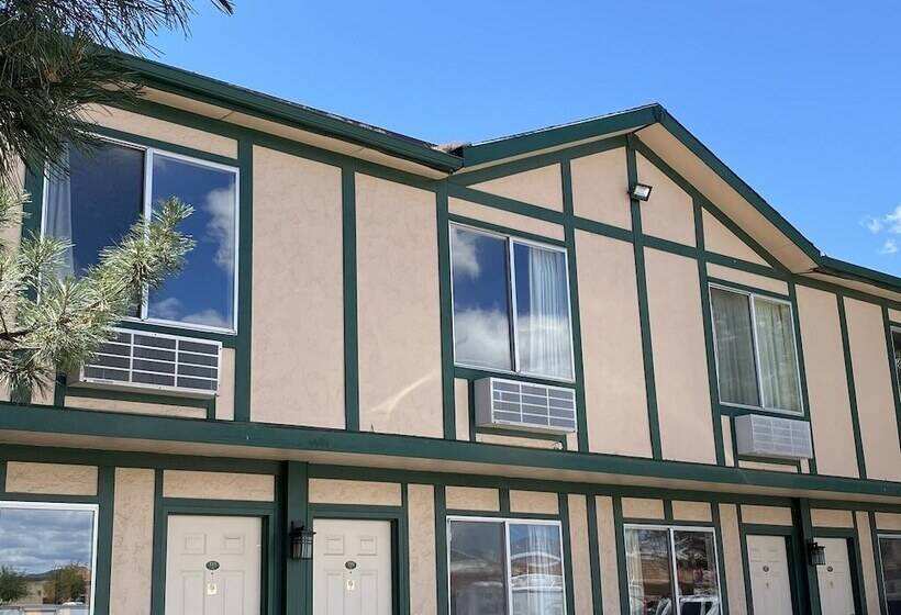 ホテル National 9 Inn Price