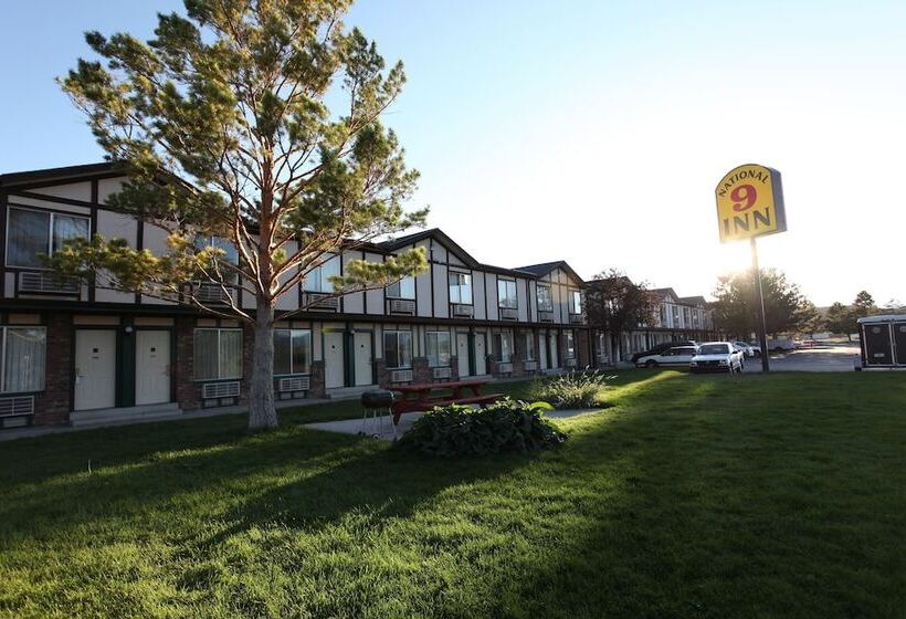 ホテル National 9 Inn Price
