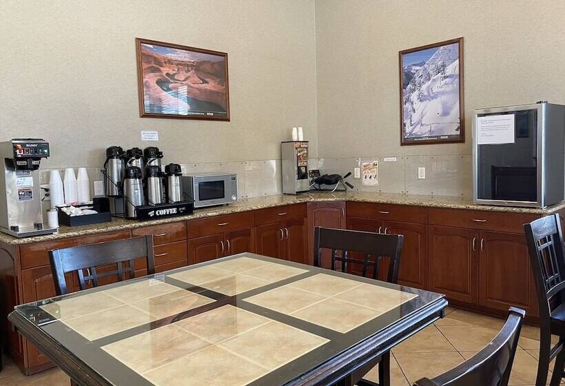 酒店 National 9 Inn Price