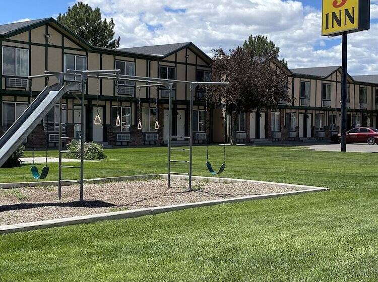 酒店 National 9 Inn Price