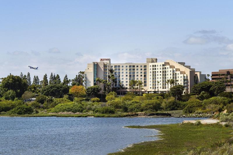 בית מלון כפרי Newport Beach Marriott Bayview