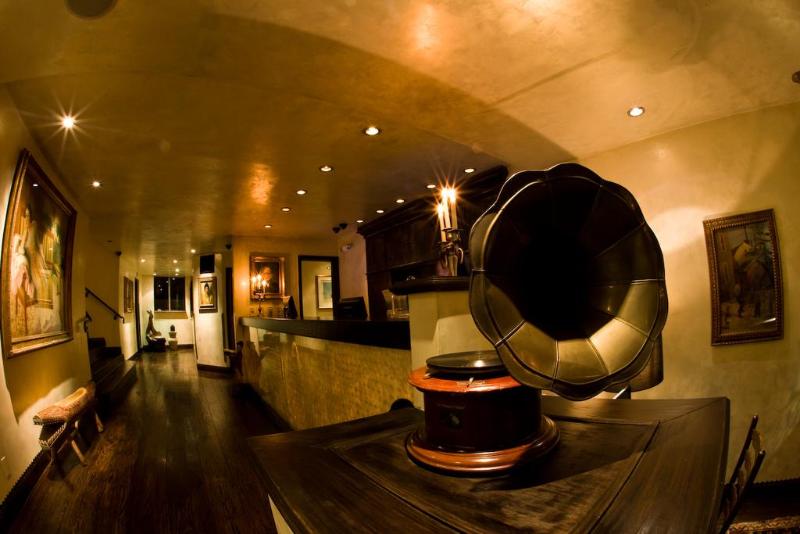 Отель Petit Ermitage