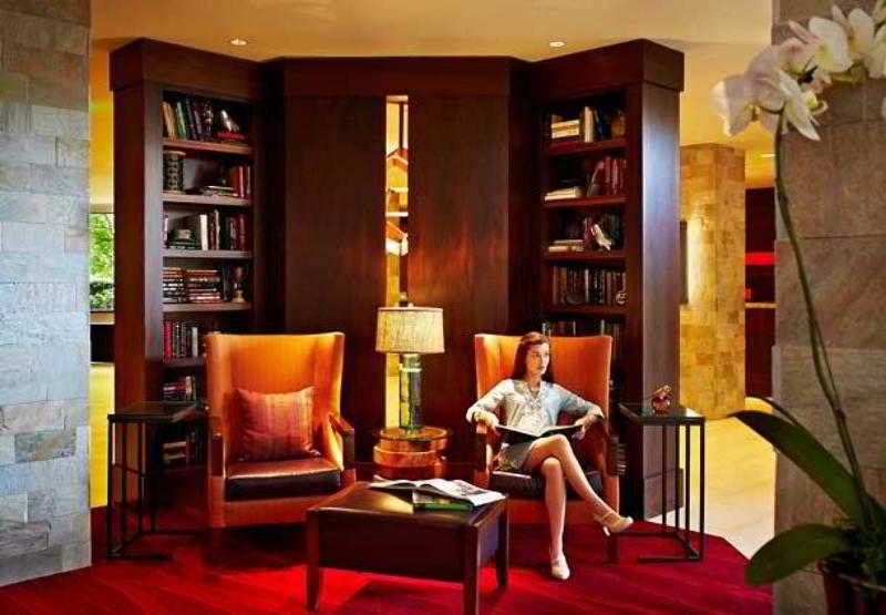 Отель Portland Marriott Downtown Waterfront