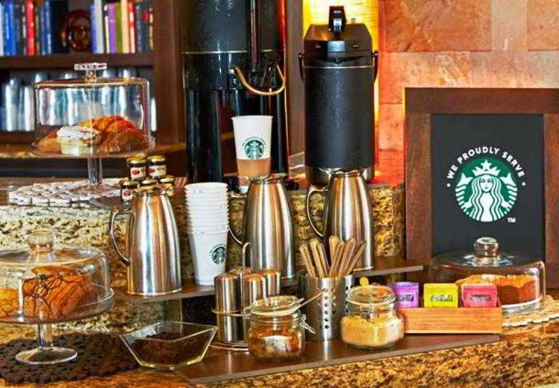 Отель Portland Marriott Downtown Waterfront