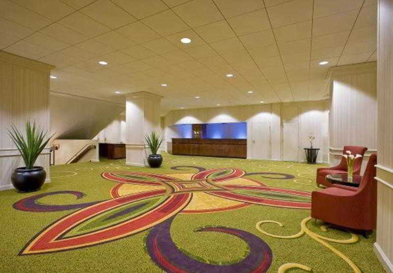 Отель Portland Marriott Downtown Waterfront