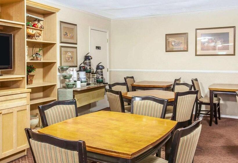 فندق Quality Inn Mount Vernon