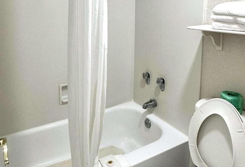 فندق Quality Inn Nacogdoches Near University