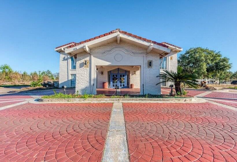 فندق Quality Inn Nacogdoches Near University