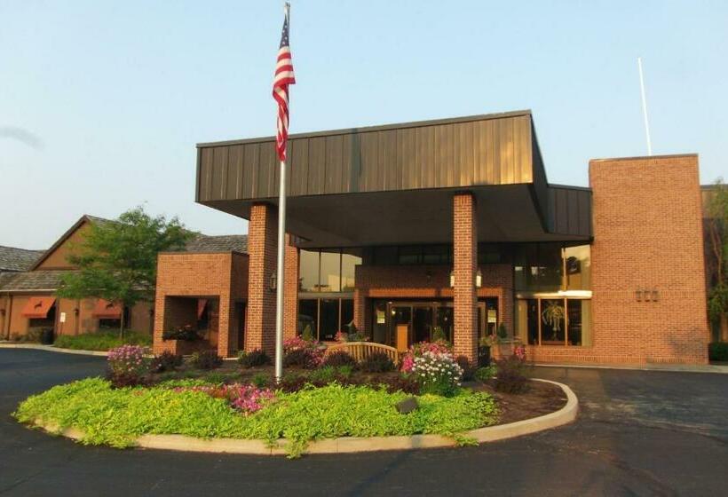 هتل Ramada Plaza & Conf Center By Wyndham Fort Wayne