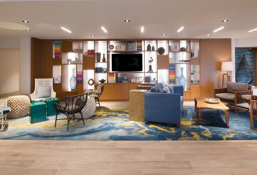 فندق Renaissance Newport Beach