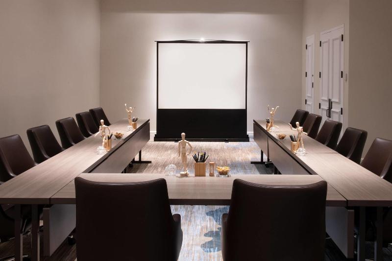 فندق Renaissance Newport Beach