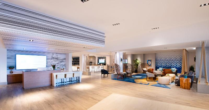 فندق Renaissance Newport Beach