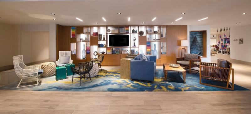 فندق Renaissance Newport Beach