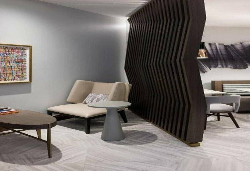 酒店 Richmond Marriott