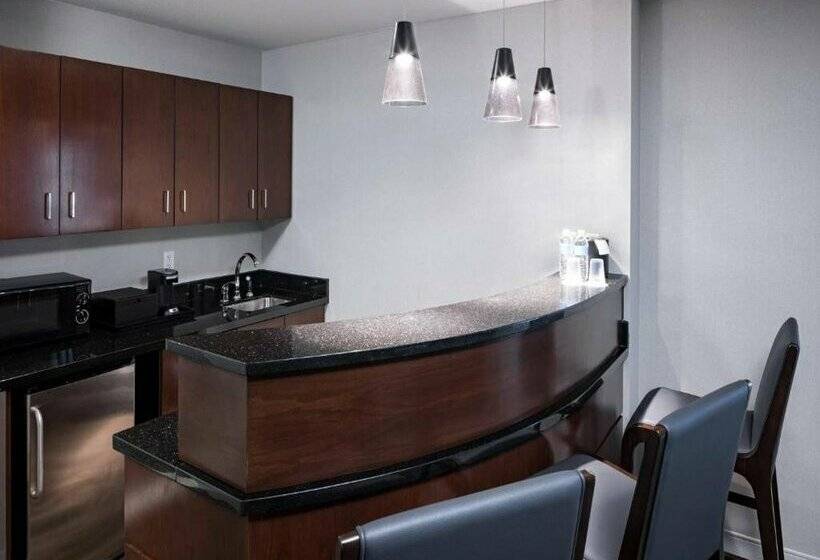 酒店 Richmond Marriott