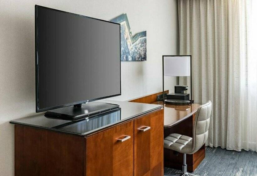 酒店 Richmond Marriott