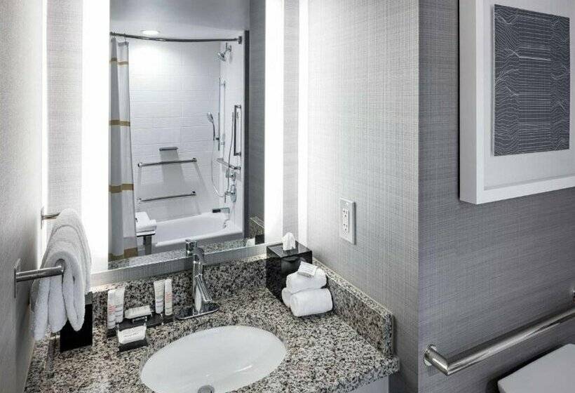 酒店 Richmond Marriott