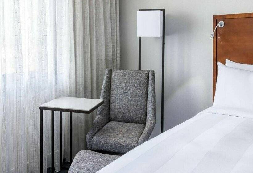 酒店 Richmond Marriott