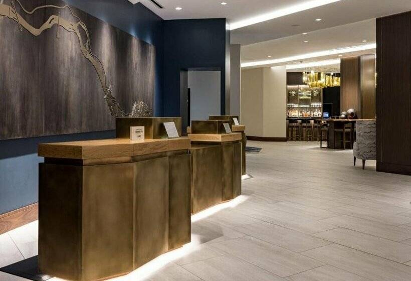 酒店 Richmond Marriott